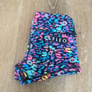 FLEO shorts size XS 2inch inseam